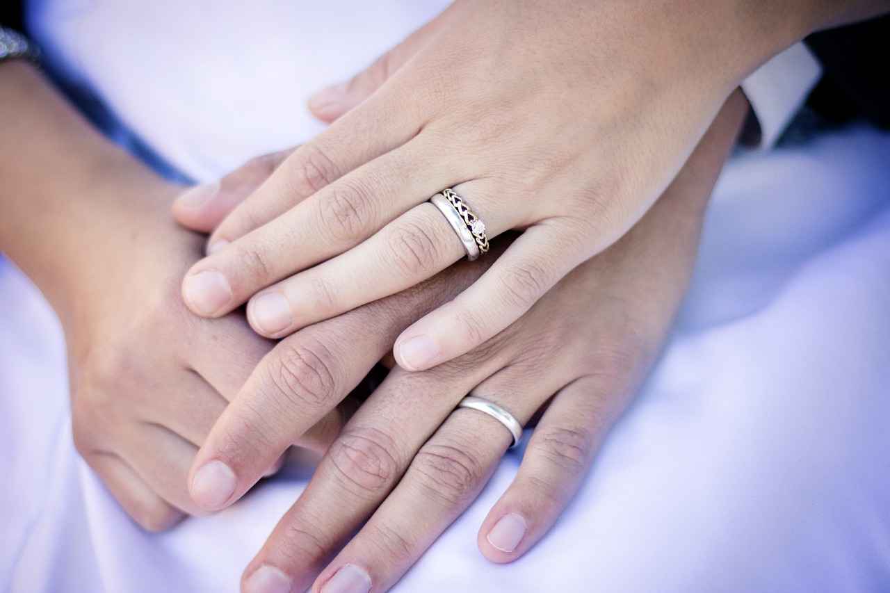 Why Choose Moissanite for Engagement Rings?