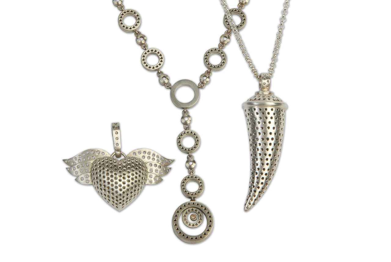 What is Bold & Chunky Jewelry?