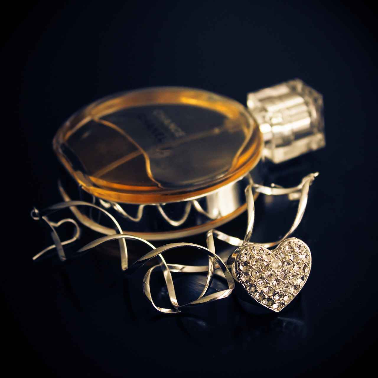 Custom Bracelets: How to Design a Unique Piece 4 What Styles of Custom Bracelets Are Available?