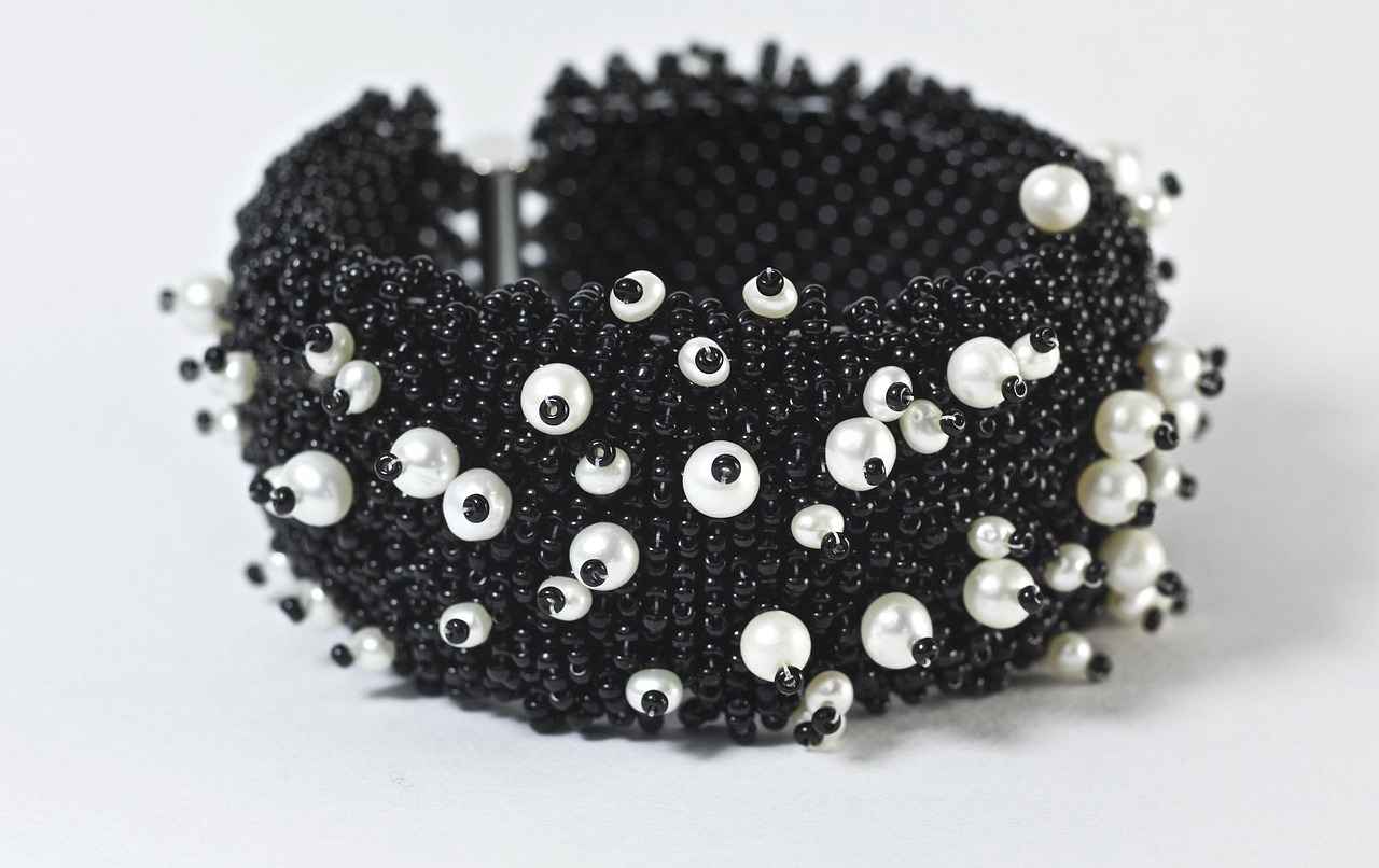 What Are Engraved Cuff Bracelets?