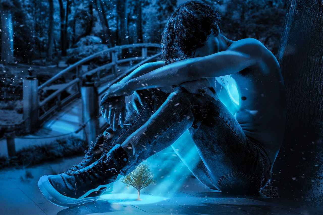 What Are Heart-Shaped Pendants?