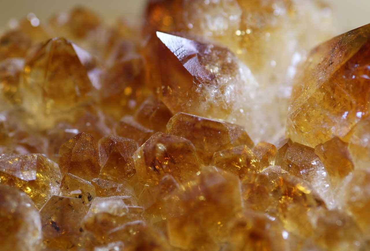 What are the Risks of Investing in Gold Jewelry?