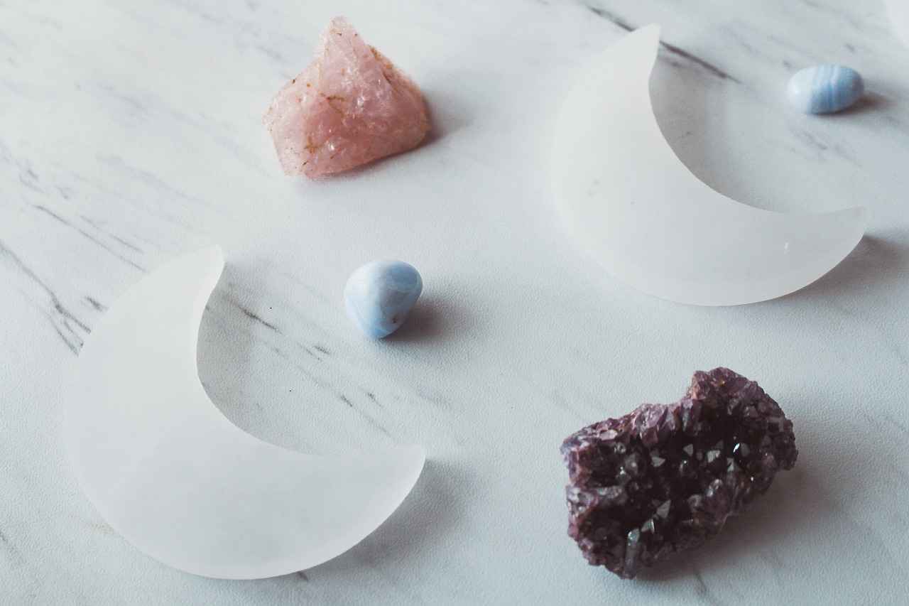 What Environmental Factors Affect Amethyst Jewelry?