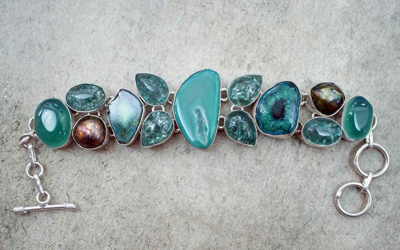What Are Common Mistakes in Jewelry Storage?