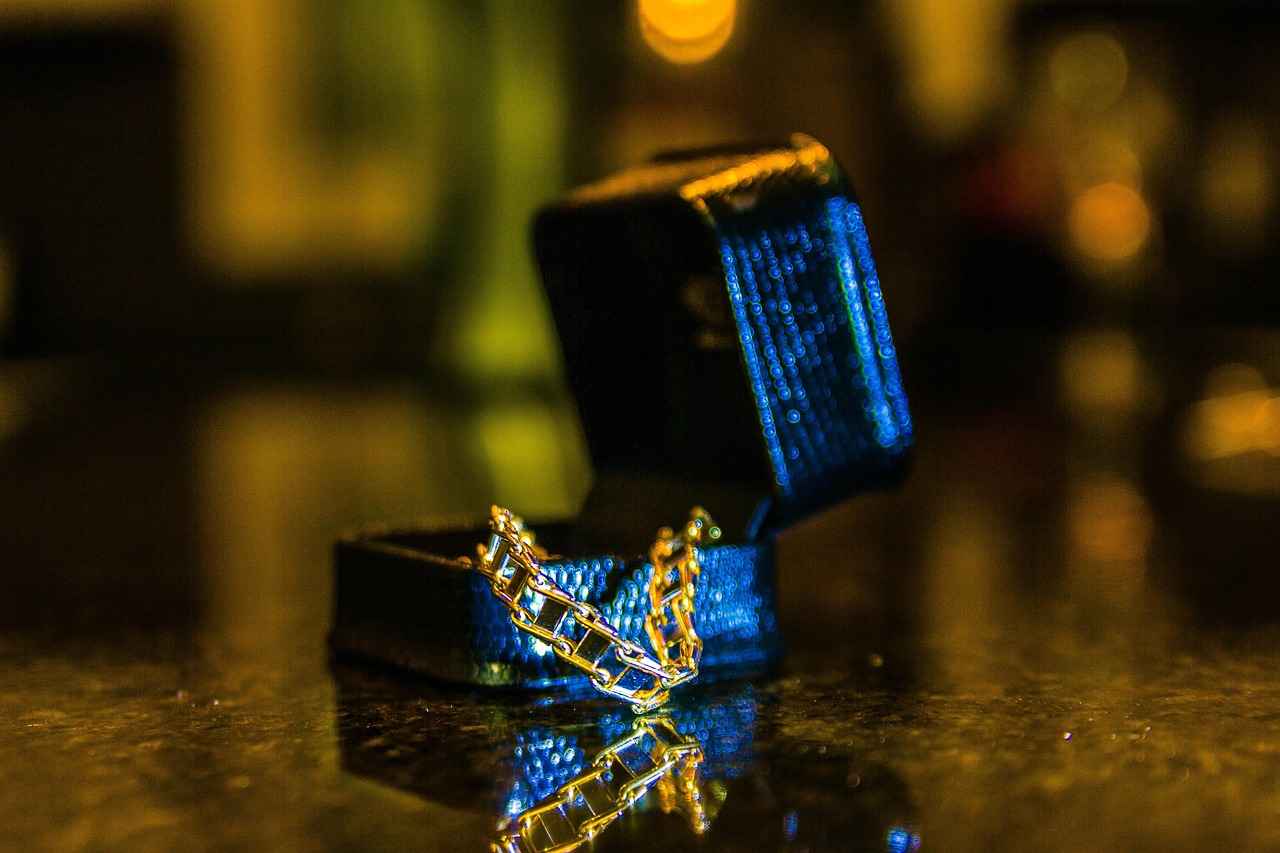 What Are the Risks of Investing in Luxury Jewelry?