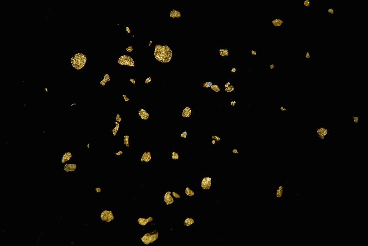 Why Track Gold & Platinum Prices?