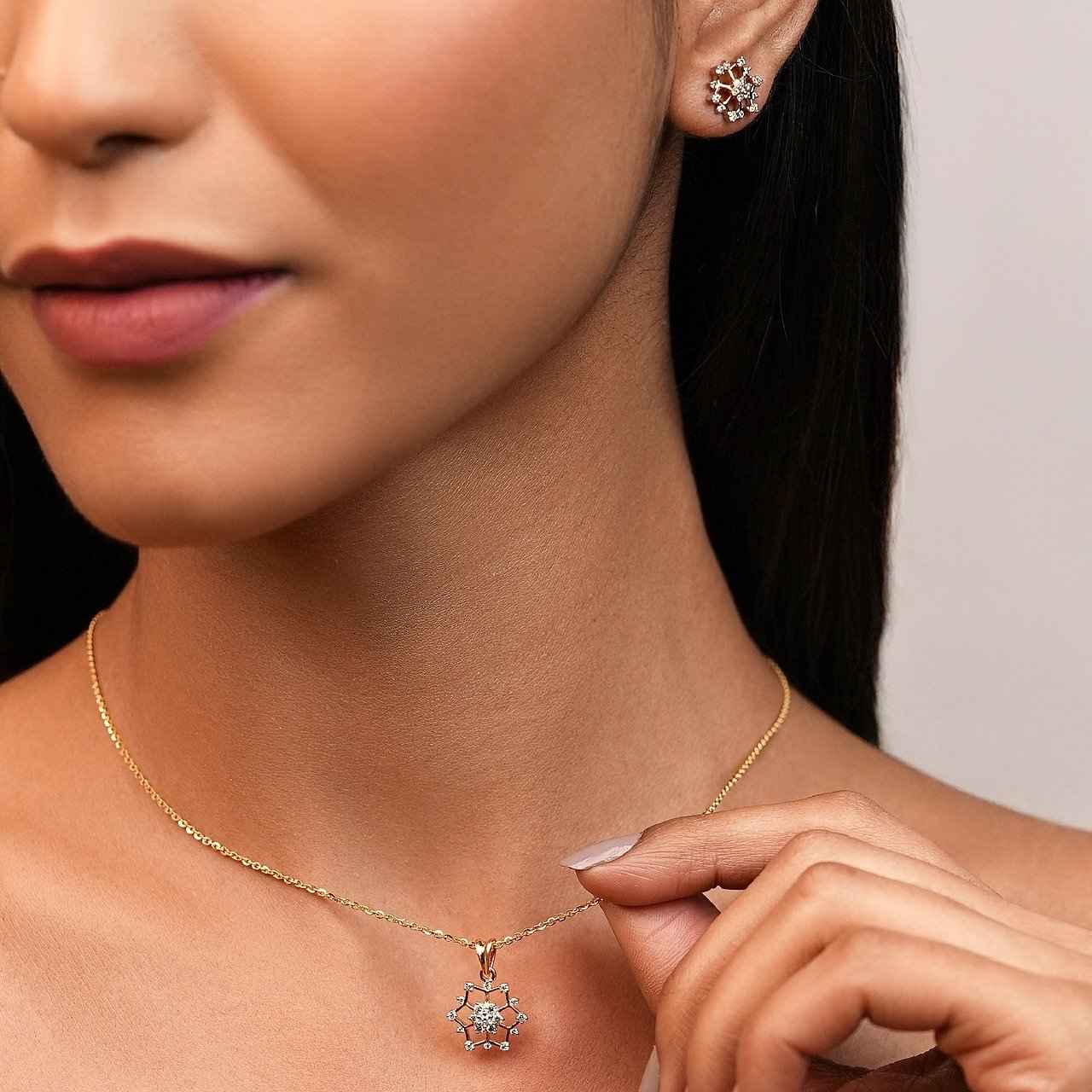 Why Choose Colorful Jewelry?