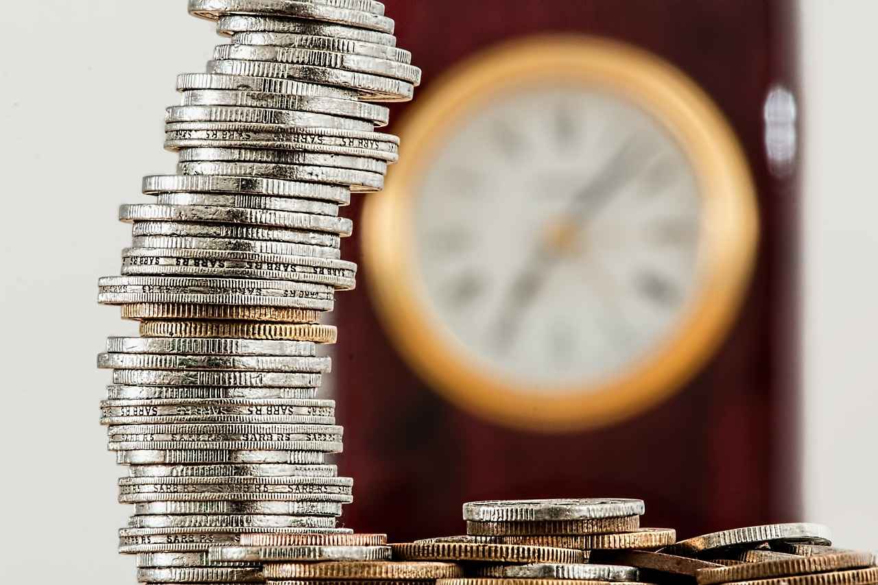 How Do Gold and Jewelry Compare in Liquidity?