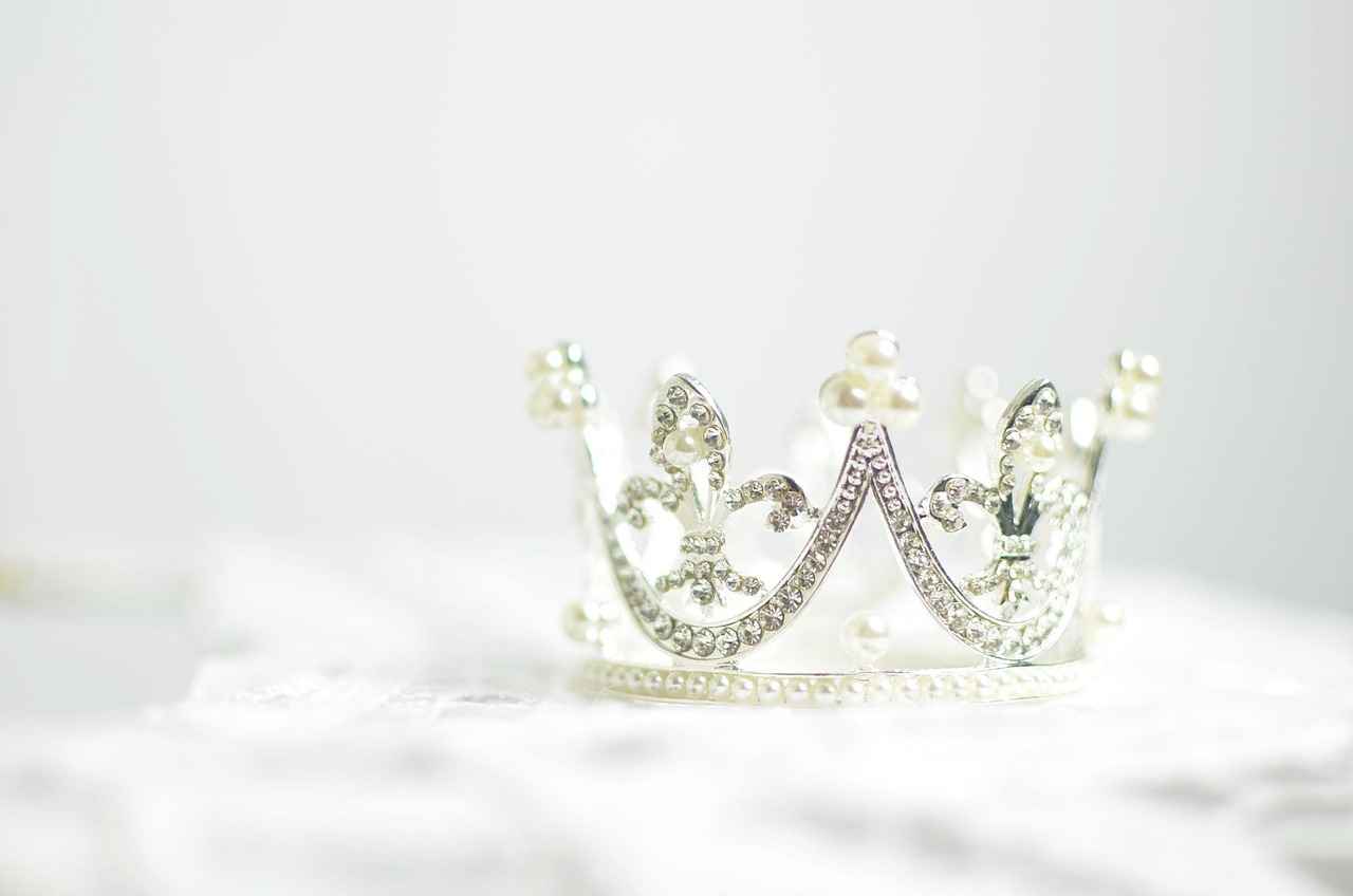 When to Seek Professional Help for Jewelry Care?