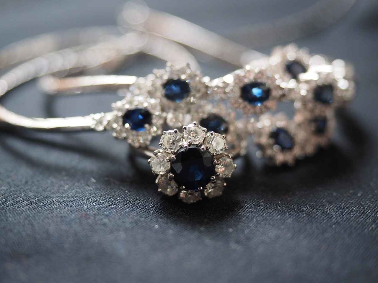 What Materials Are Commonly Used for Promise Rings?