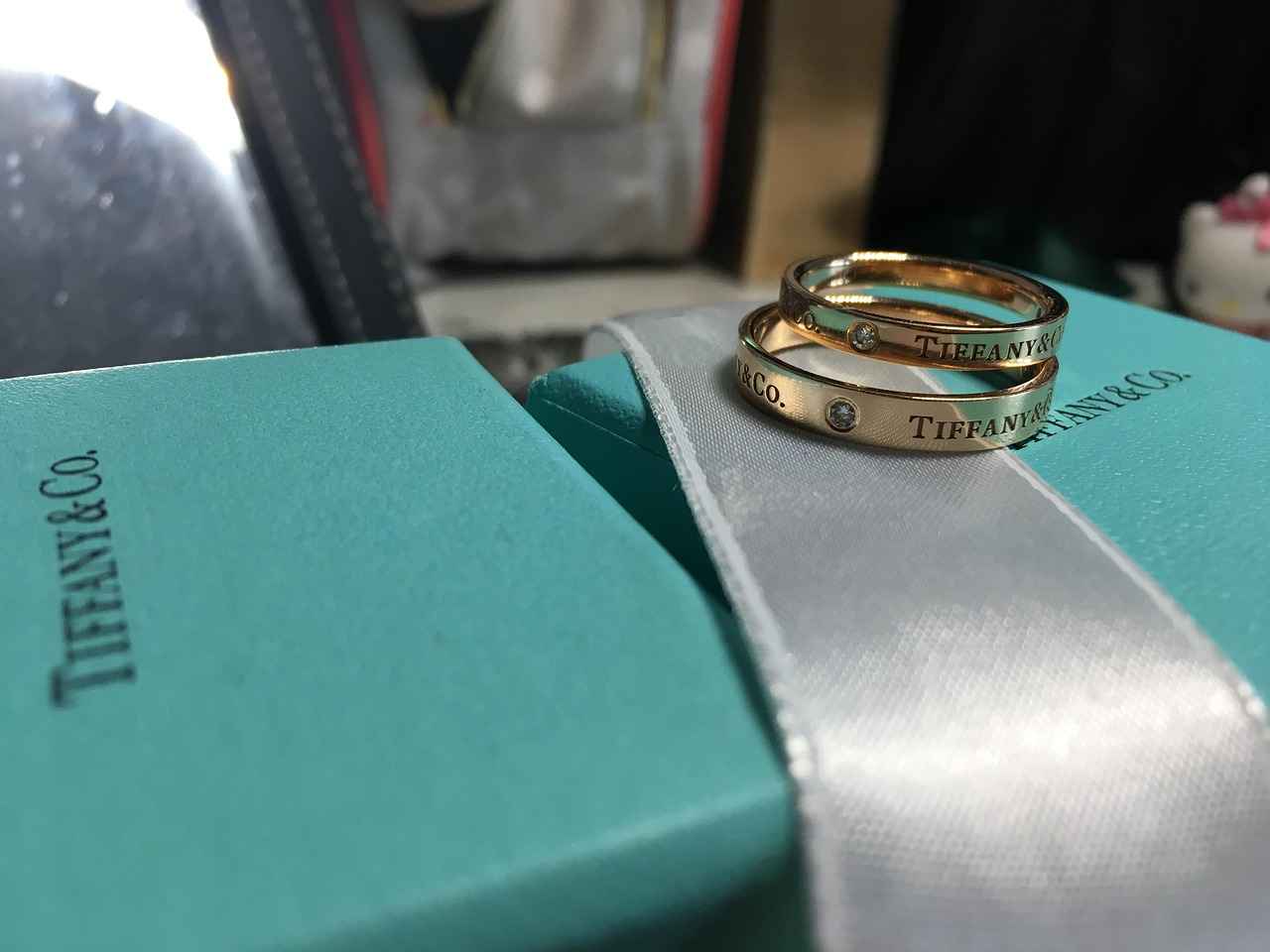 How Much Should You Spend on a Promise Ring?