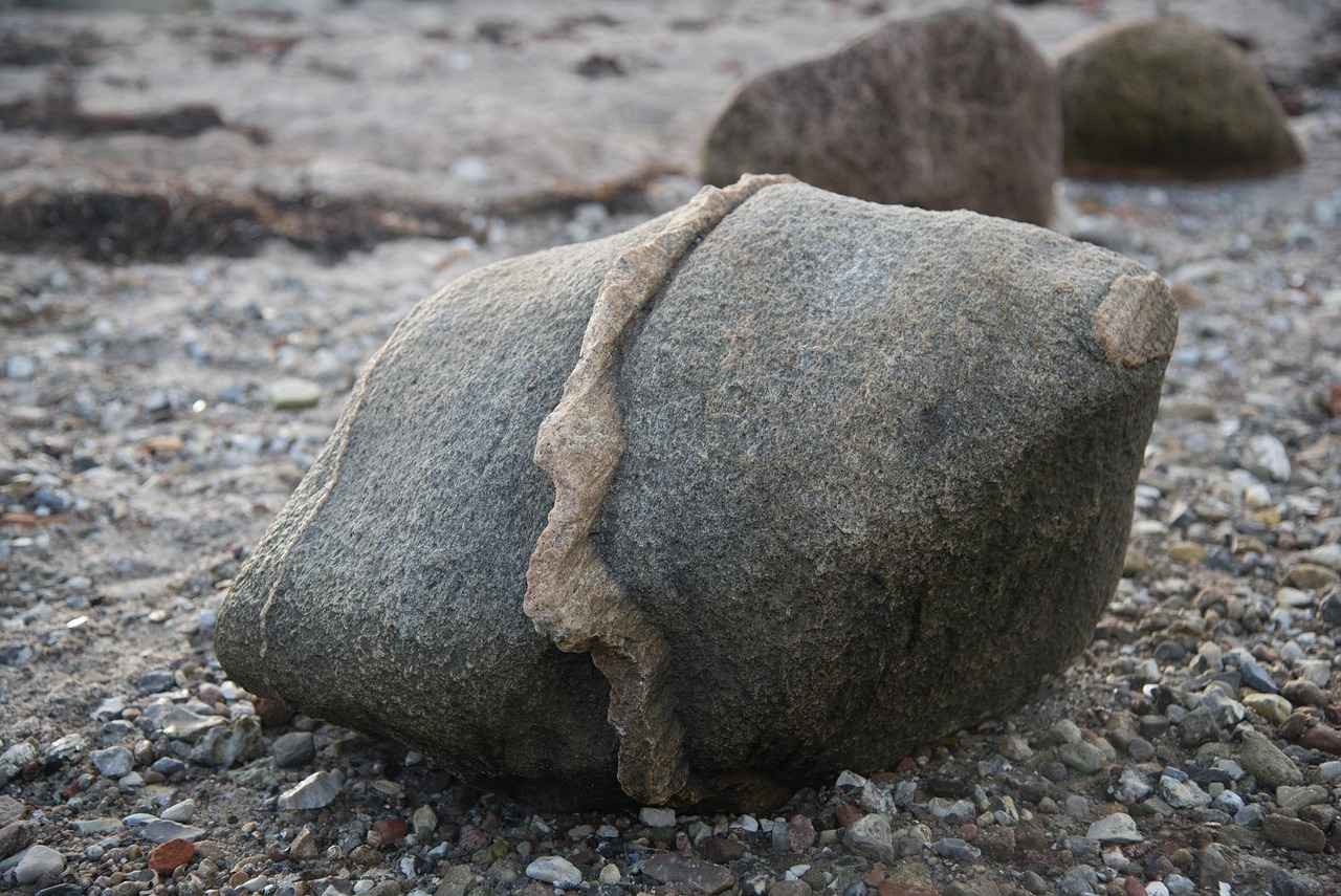 What Do Layered Necklaces Indicate About Style?