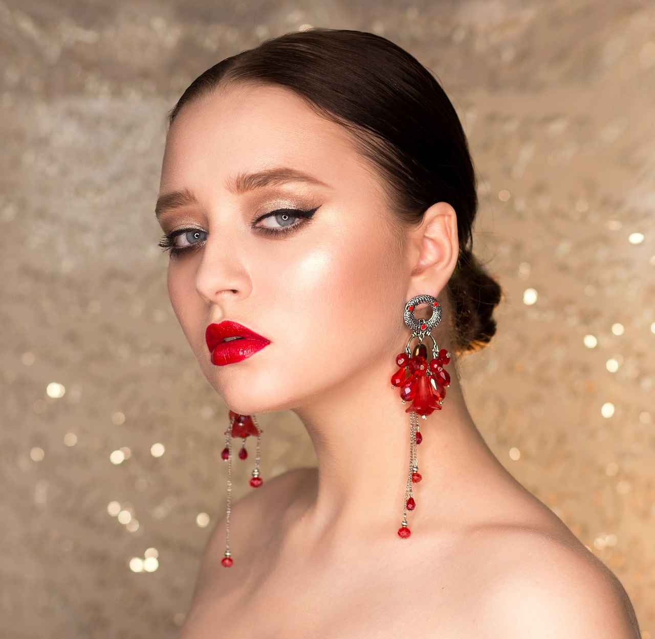 What Are the Best Security Practices for Traveling with Jewelry?