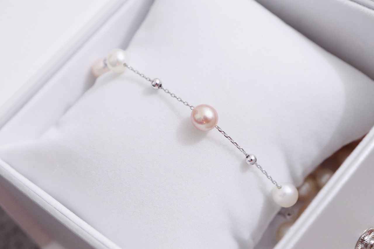 What Types of Jewelry Should You Bring?