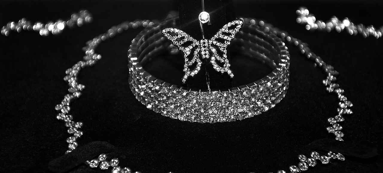 What Are the Do’s of Wedding Jewelry?
