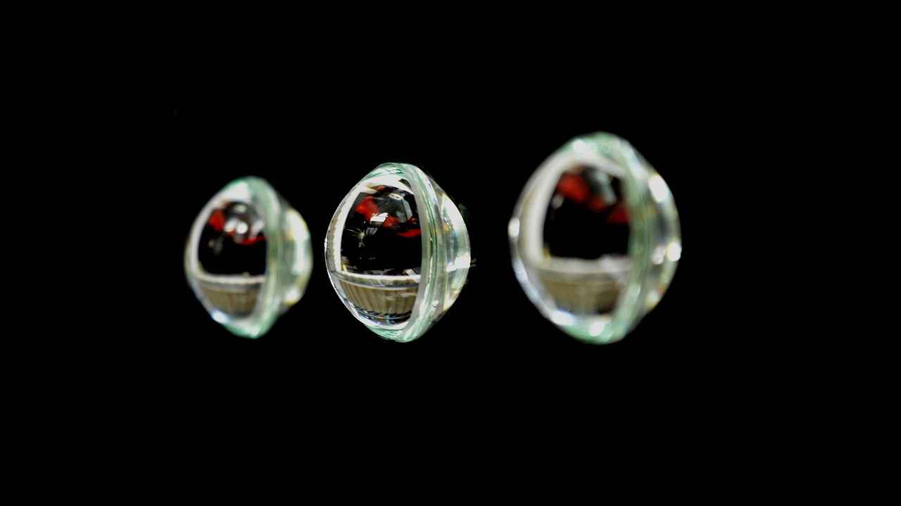 What Are the Benefits of Shopping Online for Luxury Jewelry?