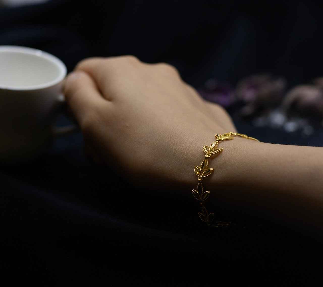 How are White Gold and Platinum Made?