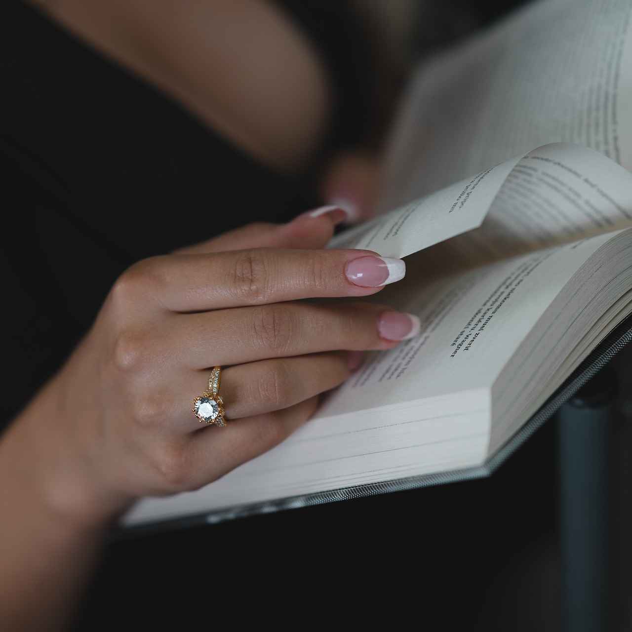 How to Choose the Perfect Vintage Engagement Ring?