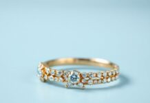 I Tried the ‘Less Is More’ Jewelry Trend and Here’s What Happened I tried the 'Less Is More' jewelry trend and here's what happened.